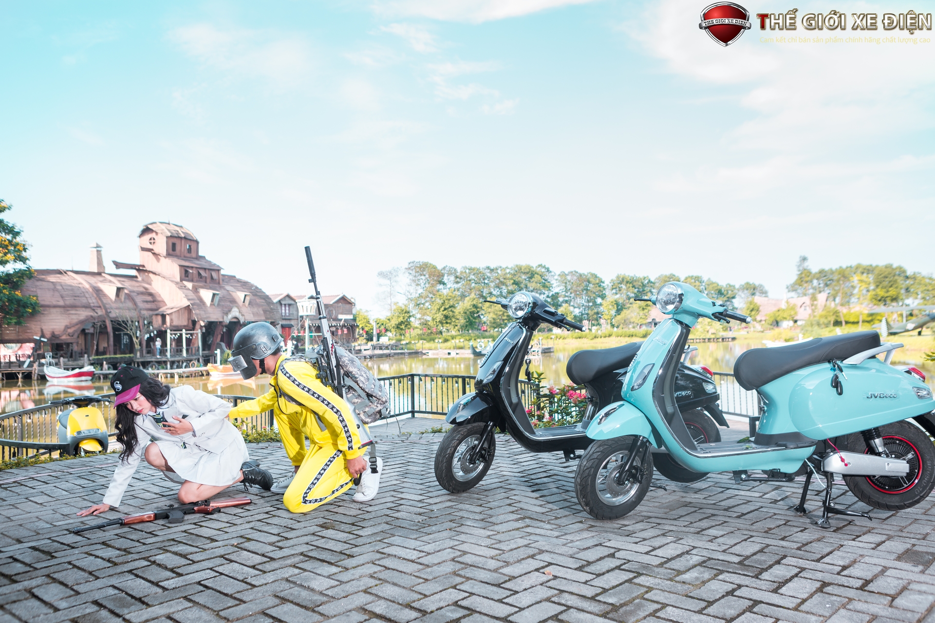 xe điện jvc vespa đèn tròn